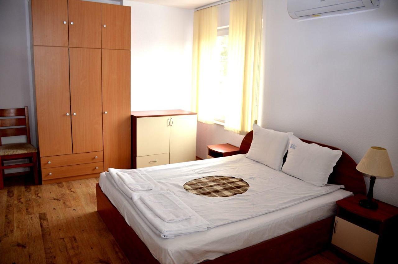 Family Hotel Daisy Borino 외부 사진